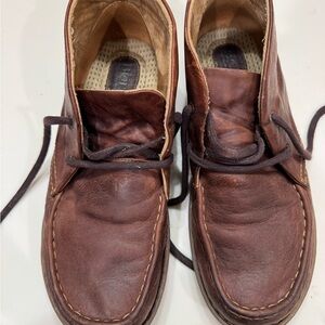 Born Brown Chukka Boots Rich Leather Timeless Style